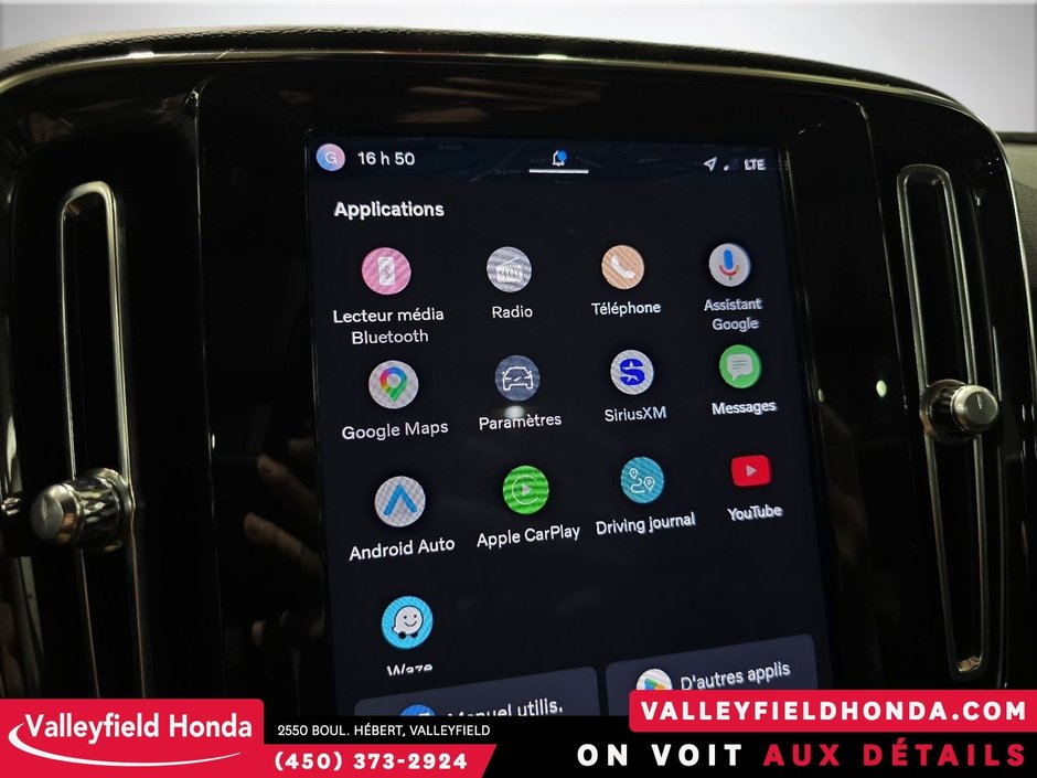 2023 Volvo XC40 Ultimate Dark Theme-33