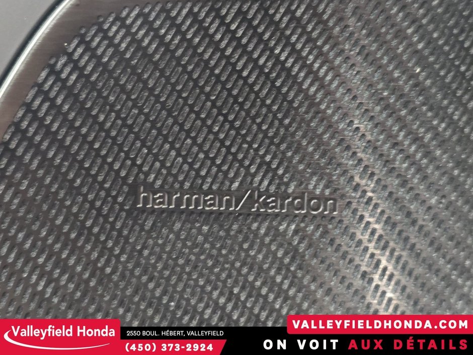 Volvo XC60 Recharge PHEV Plus Bright Theme 2023-32