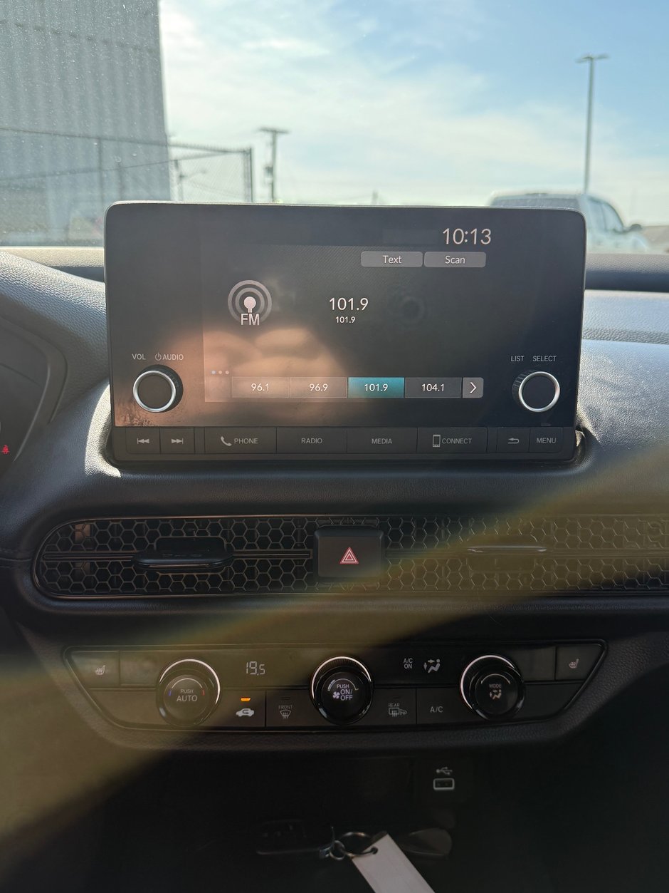 2024 Honda HR-V LX-B-12
