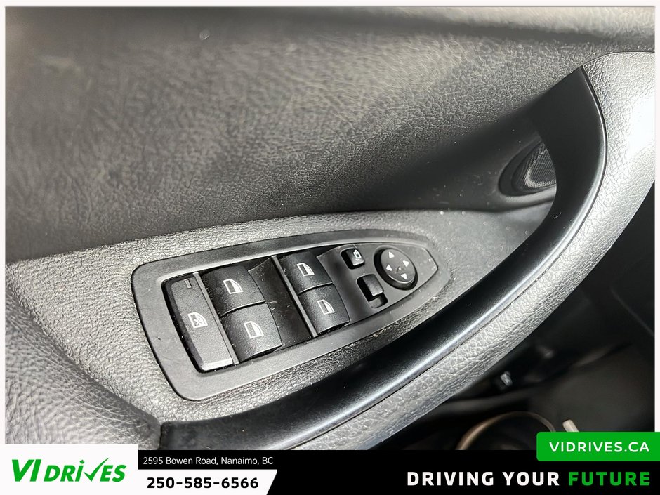 2020 BMW X1 xDrive28i-8