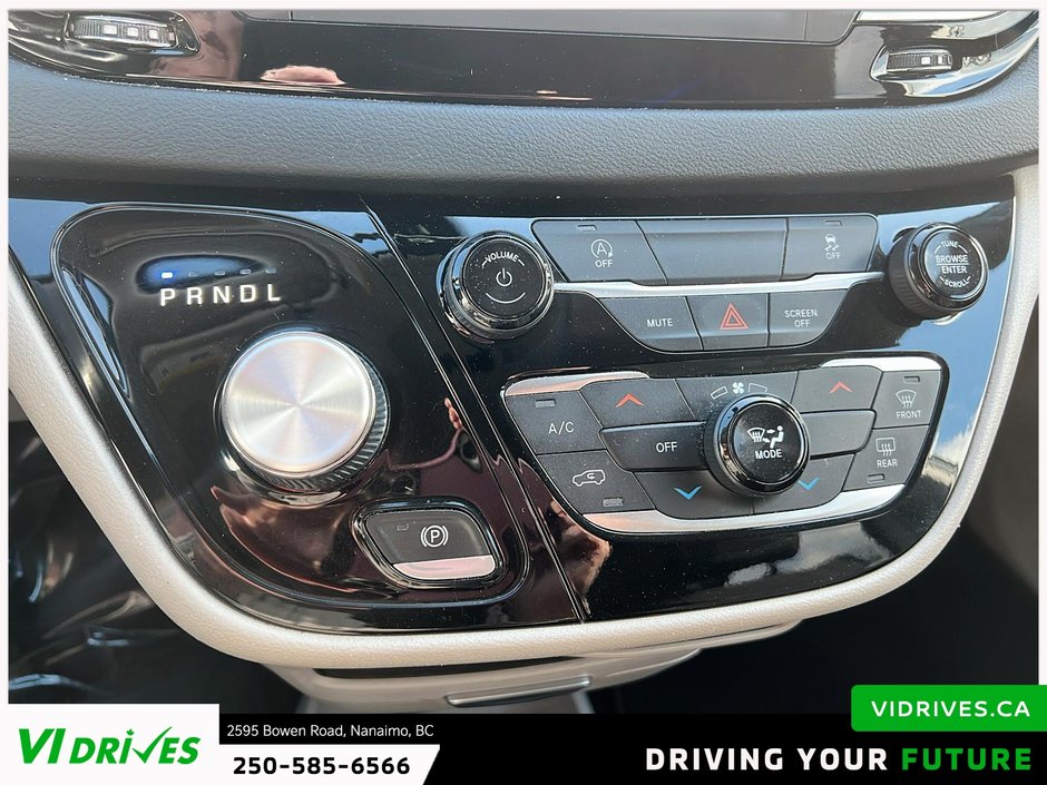 2021 Chrysler Grand Caravan SXT-13