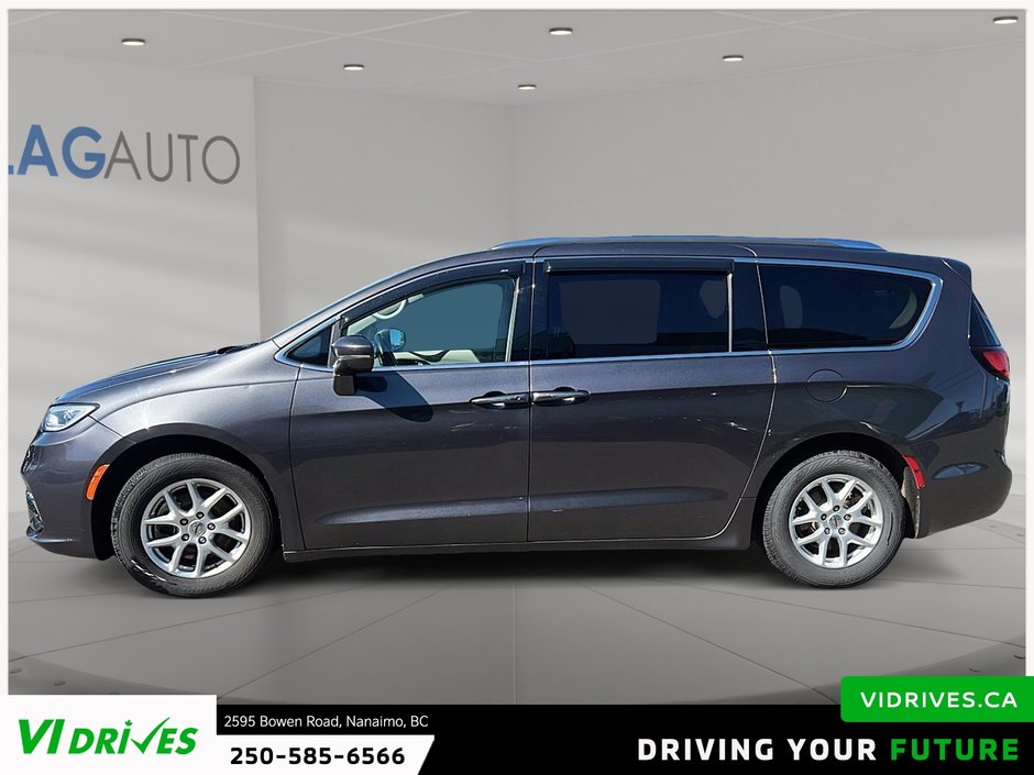 2021 Chrysler Pacifica Touring-L-4
