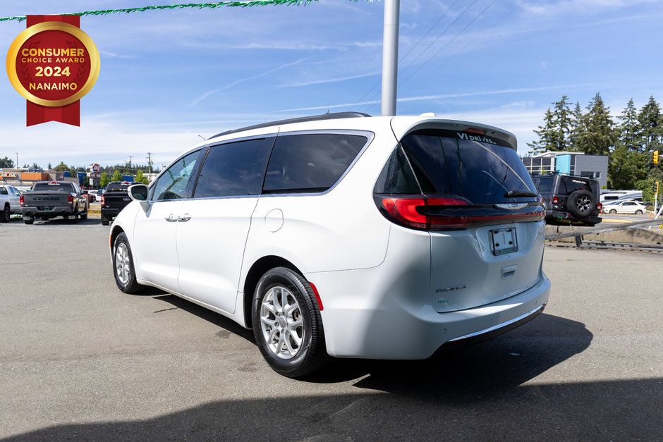 2022 Chrysler Pacifica Touring L-6