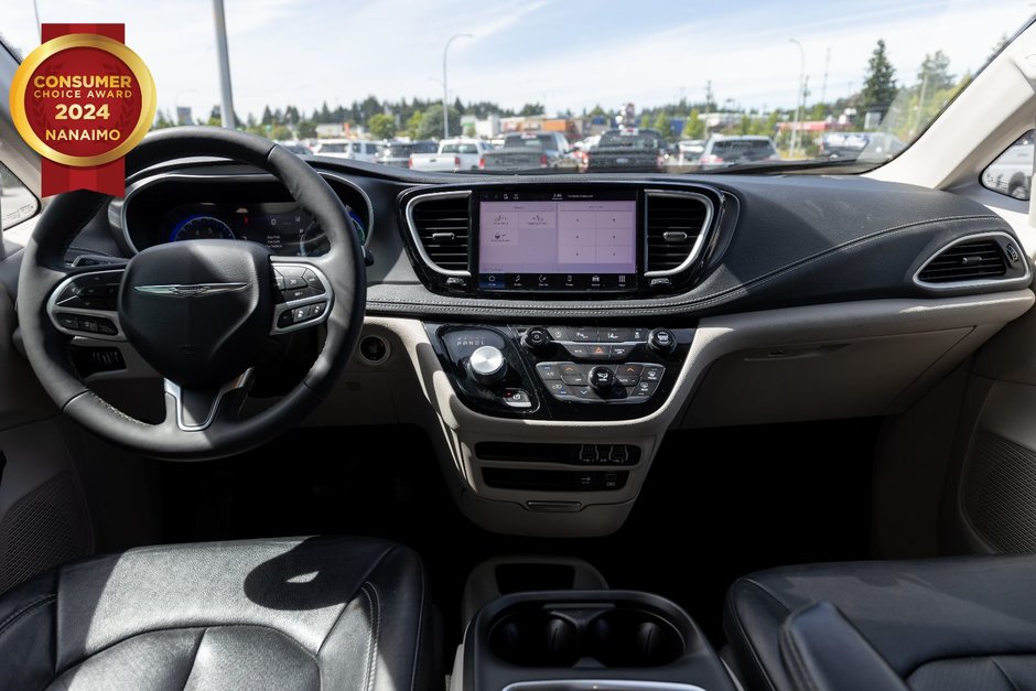 2022 Chrysler Pacifica Touring L-14