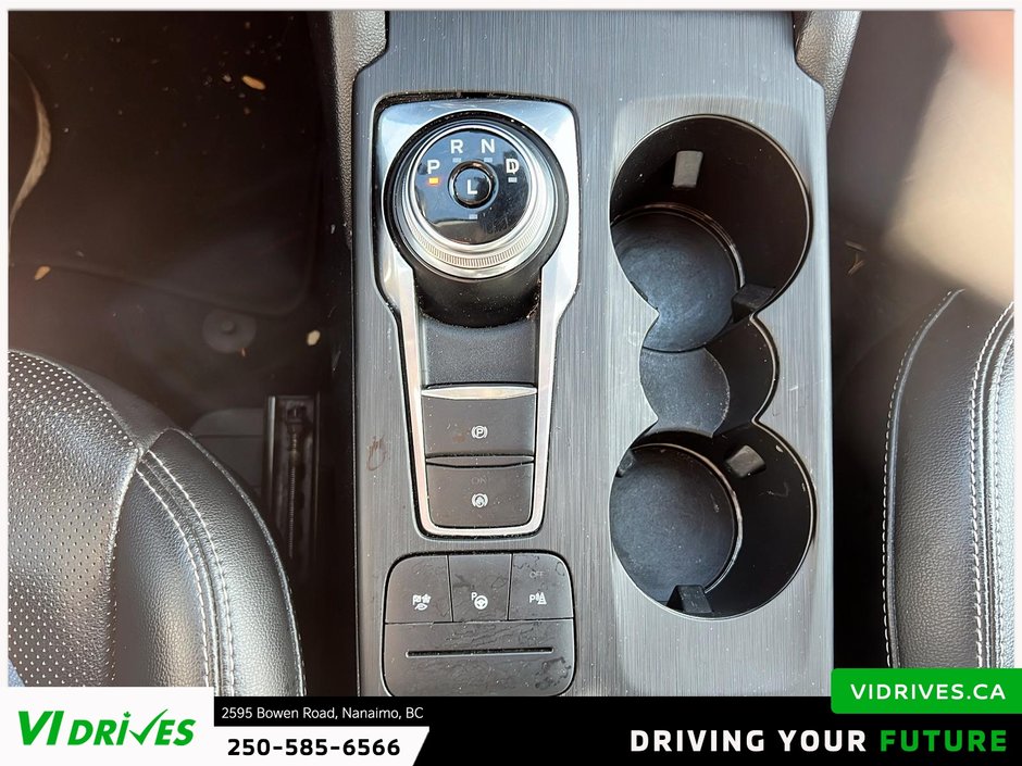 2021 Ford Escape Titanium Hybrid-14