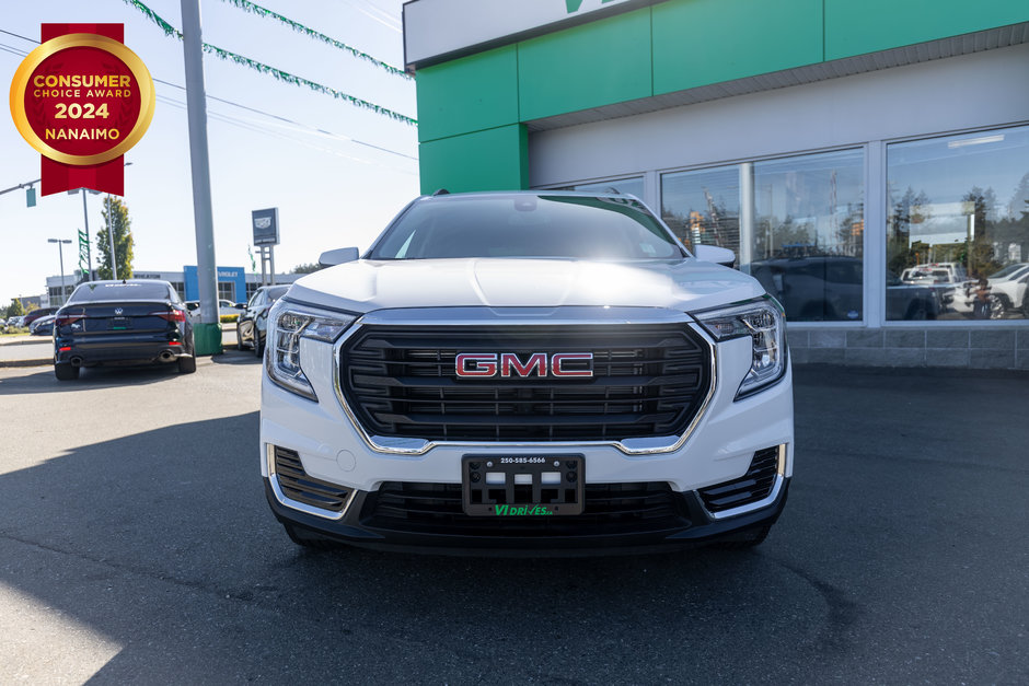 2024 GMC Terrain SLE-2