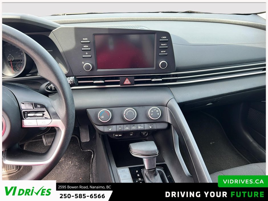 2022 Hyundai Elantra Essential-8