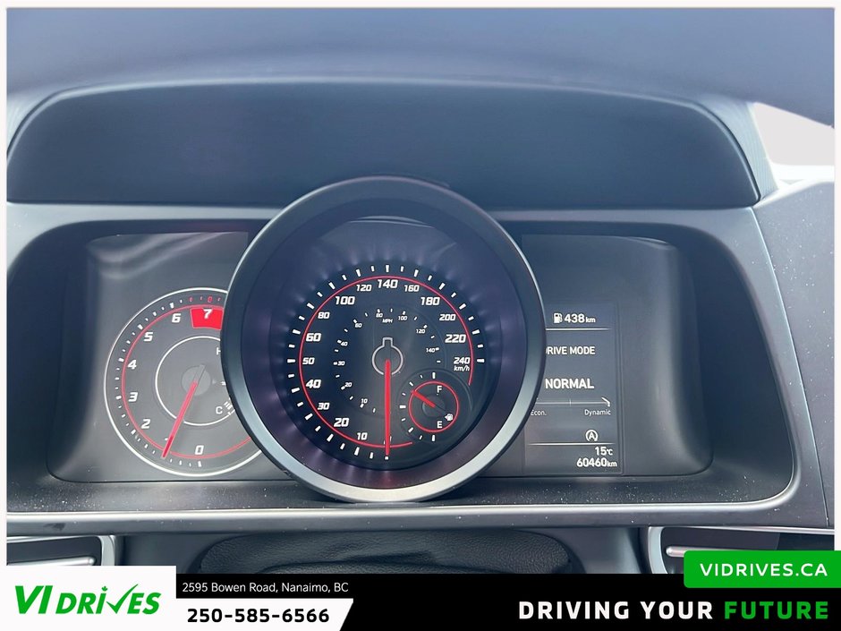 2022 Hyundai Elantra Essential-11