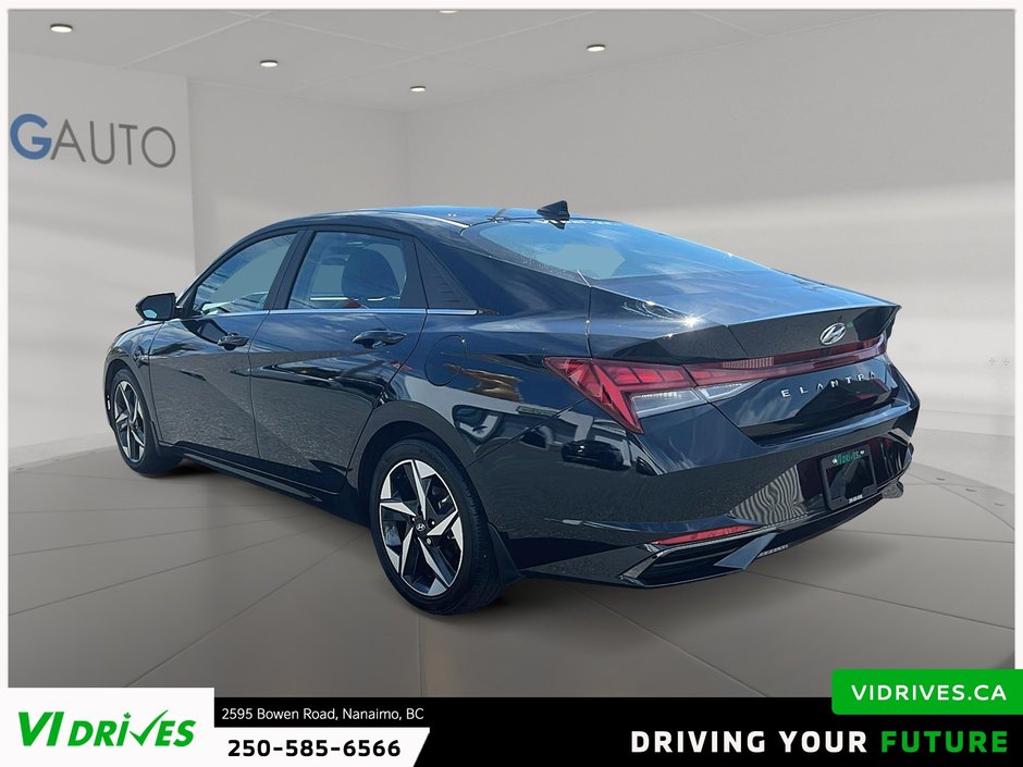 2023 Hyundai Elantra Luxury-3