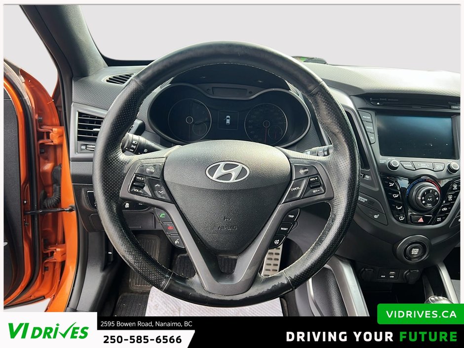 2016 Hyundai Veloster Turbo-11