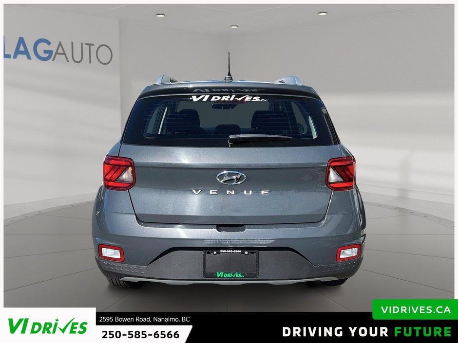 2024 Hyundai Venue Preferred-2