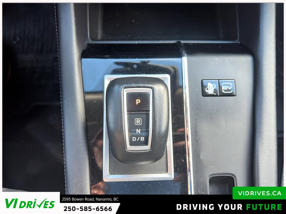 2023 Mitsubishi Outlander PHEV LE-13