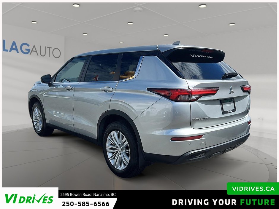 2024 Mitsubishi Outlander ES-3