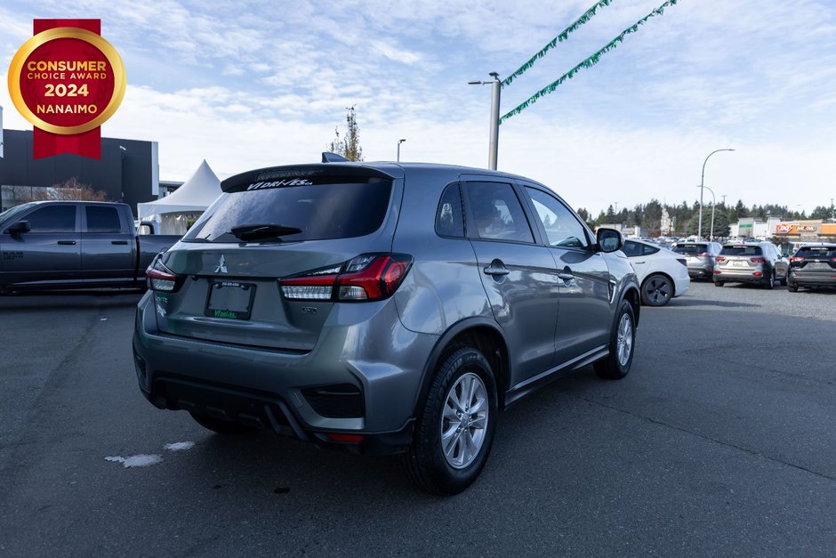 2021 Mitsubishi RVR SE-8