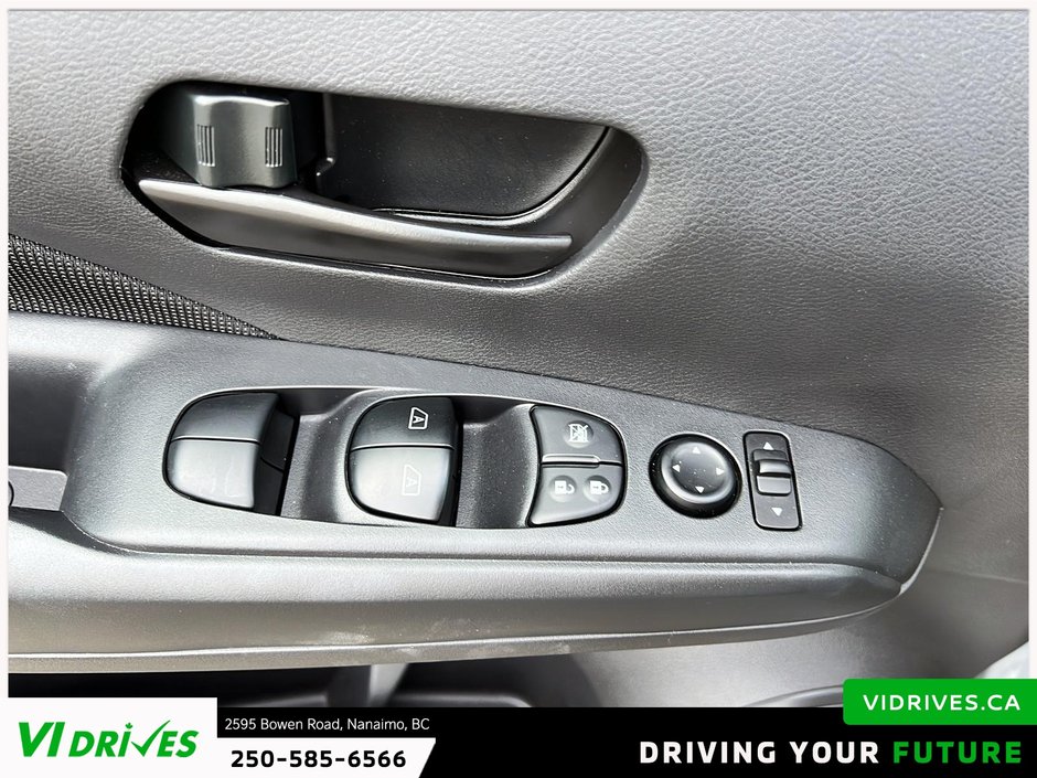 2024 Nissan Kicks S-9