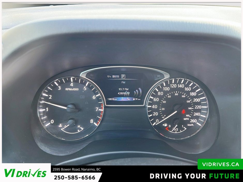 2020 Nissan Pathfinder SL Premium-10