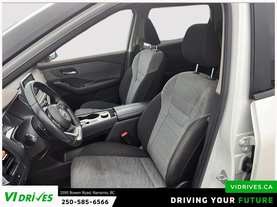 2023 Nissan Rogue SV Moonroof-7