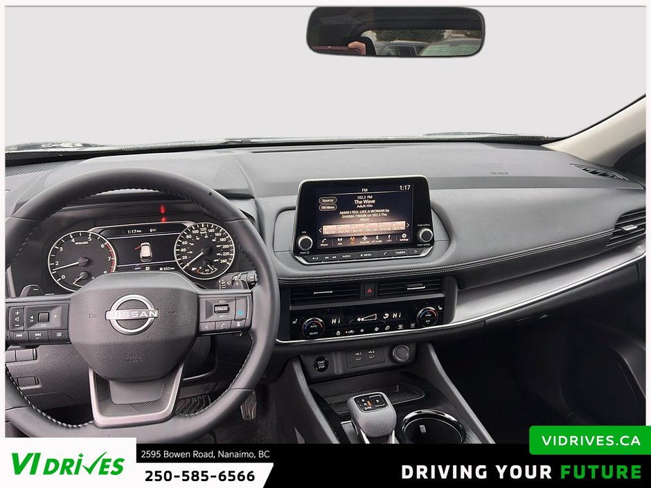 2025 Nissan Rogue SV Moonroof-8