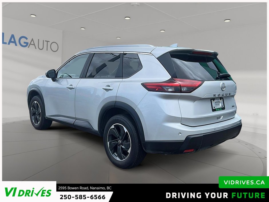2025 Nissan Rogue SV Moonroof-3