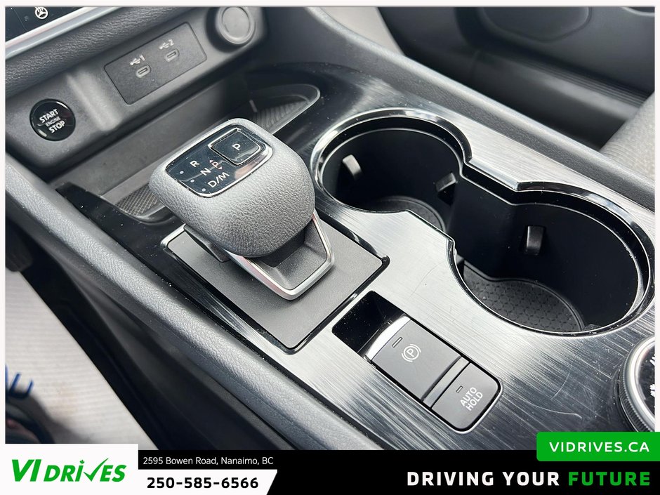 2025 Nissan Rogue SV Moonroof-13