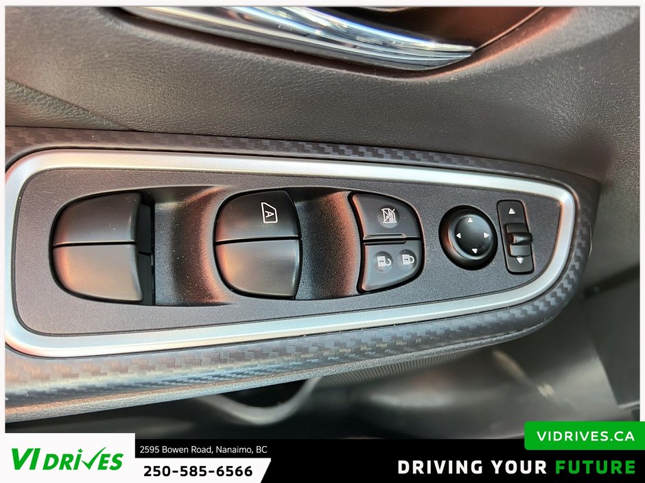 2024 Nissan Versa SR-9