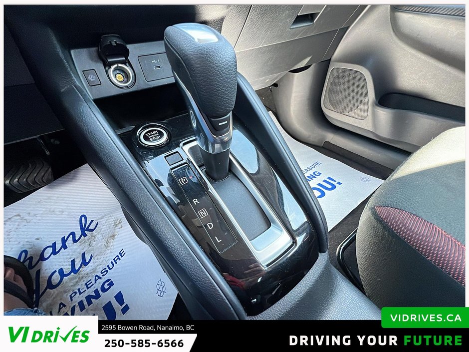 2024 Nissan Versa SR-13