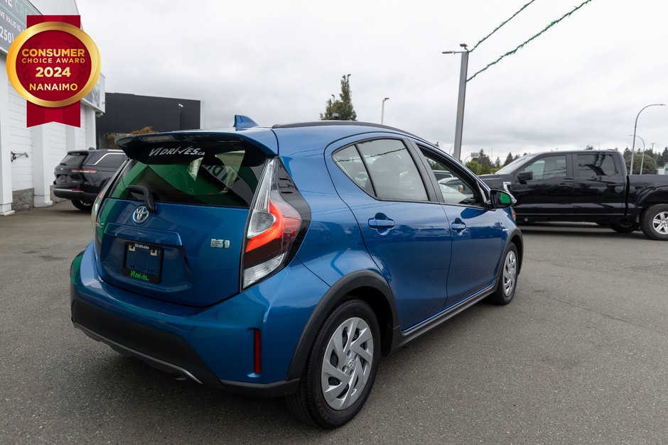 2018 Toyota Prius C BASE-8