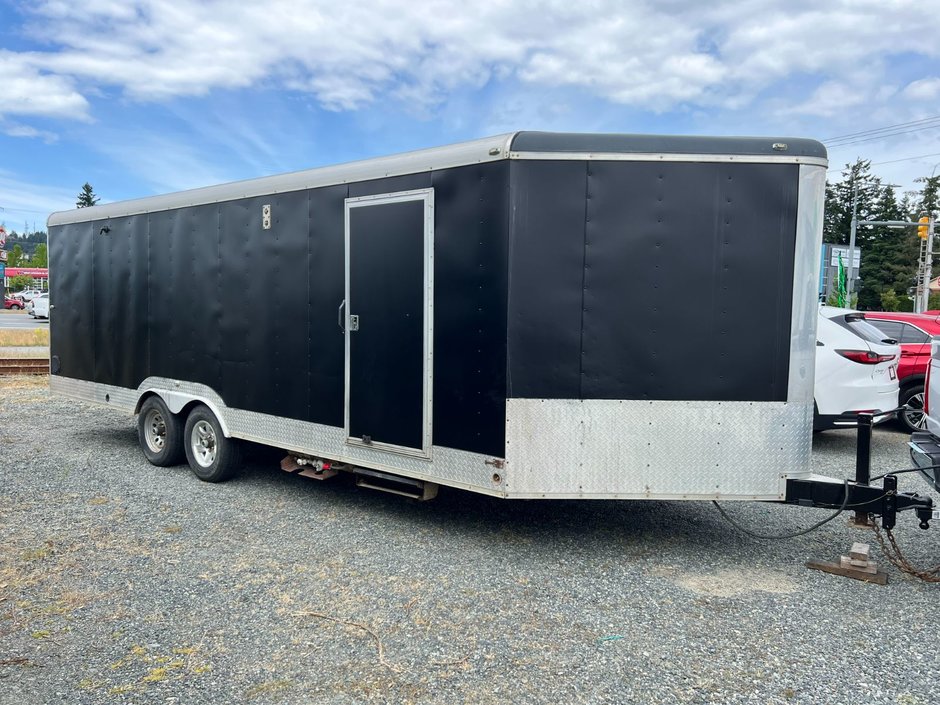 2009 XTREME SPORT 8.5X26 ENCLOSED TRAILER-0