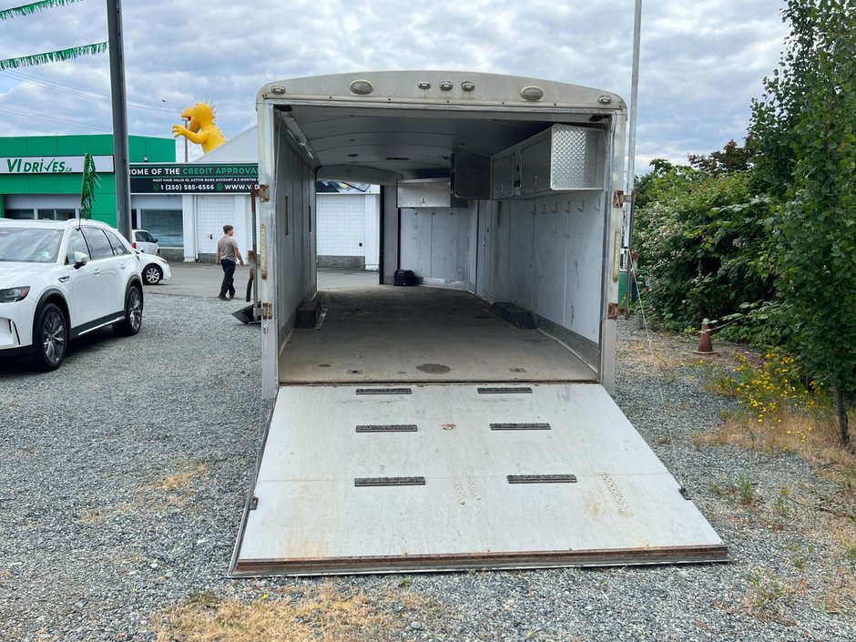 2009 XTREME SPORT 8.5X26 ENCLOSED TRAILER-5