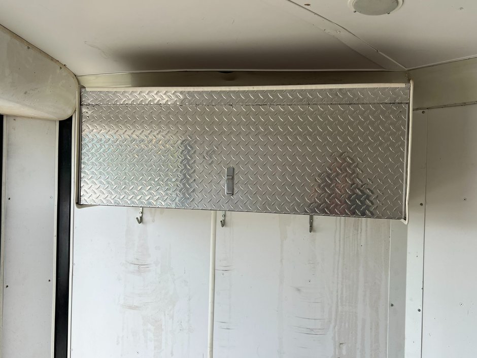 2009 XTREME SPORT 8.5X26 ENCLOSED TRAILER-7