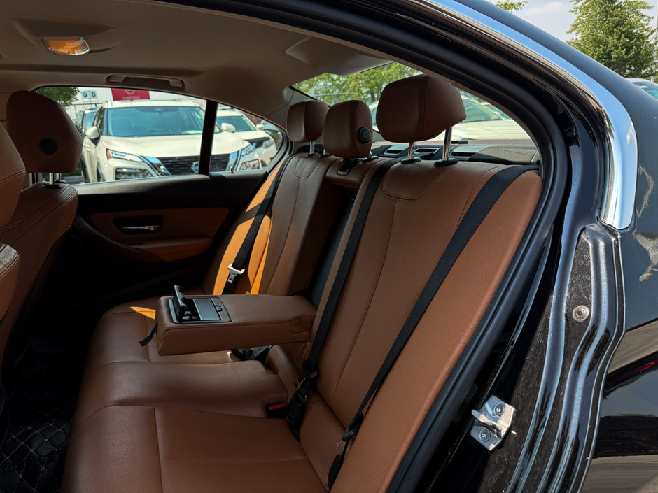 2015 BMW 3 Series 320i xDrive-15