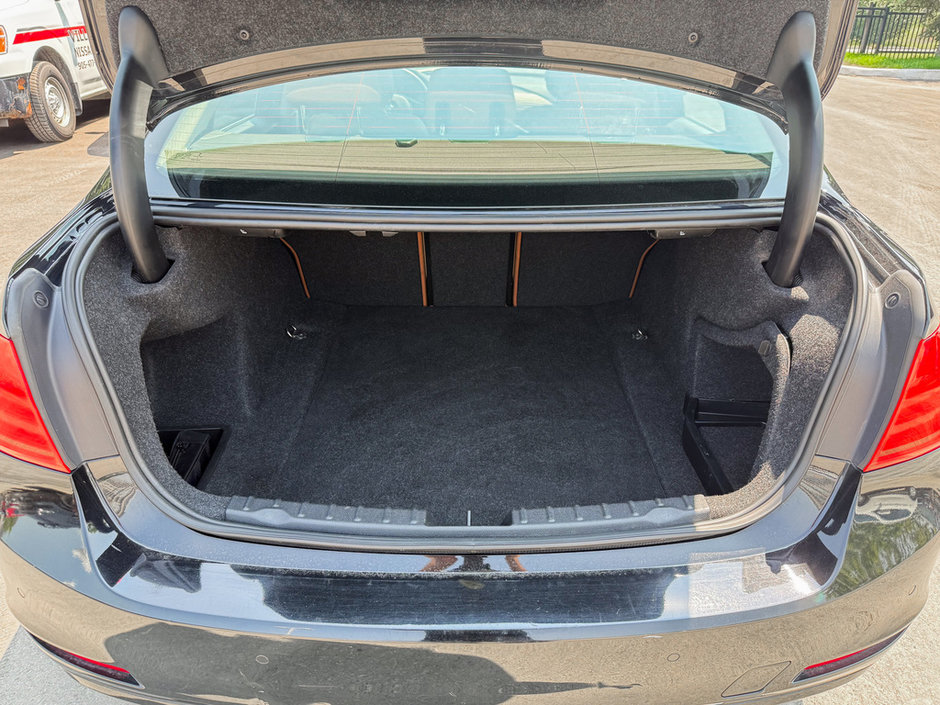 2015 BMW 3 Series 320i xDrive-14