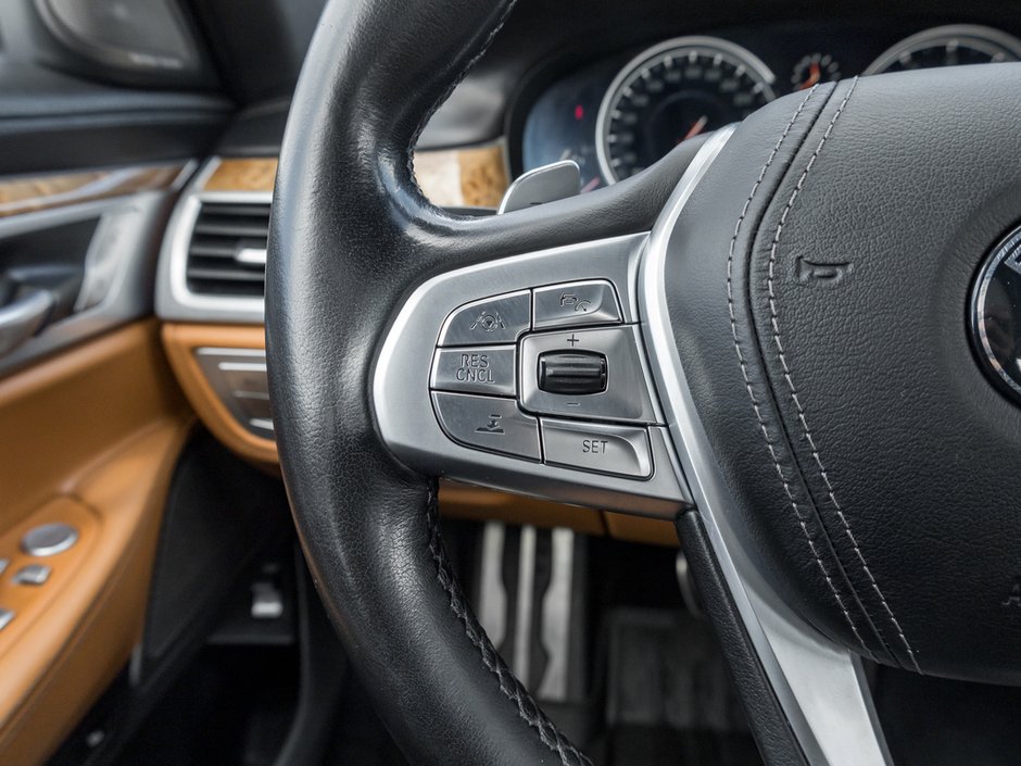 2019 BMW 7 Series 750i xDrive-14