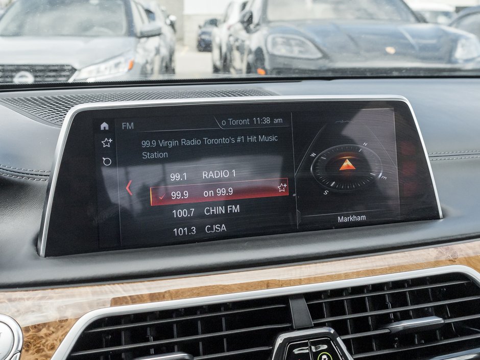 2019 BMW 7 Series 750i xDrive-26