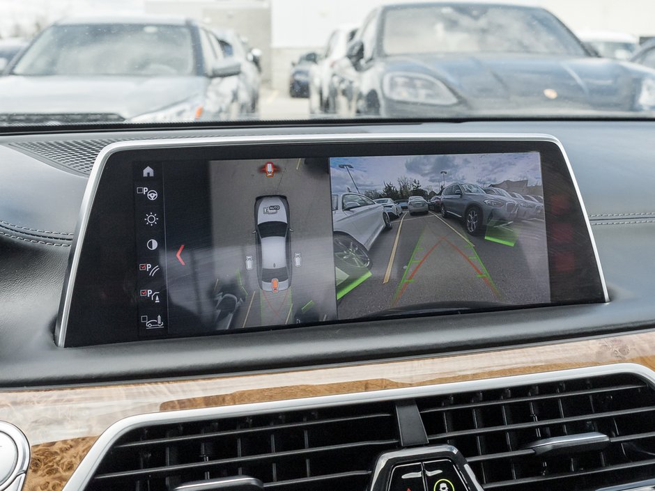 2019 BMW 7 Series 750i xDrive-16