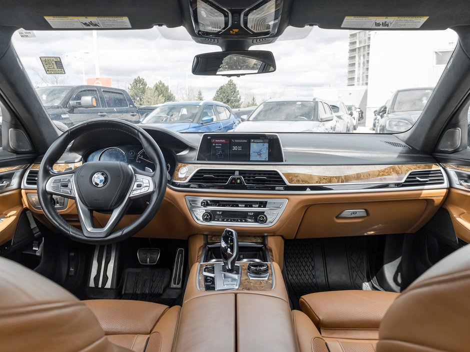 2019 BMW 7 Series 750i xDrive-31