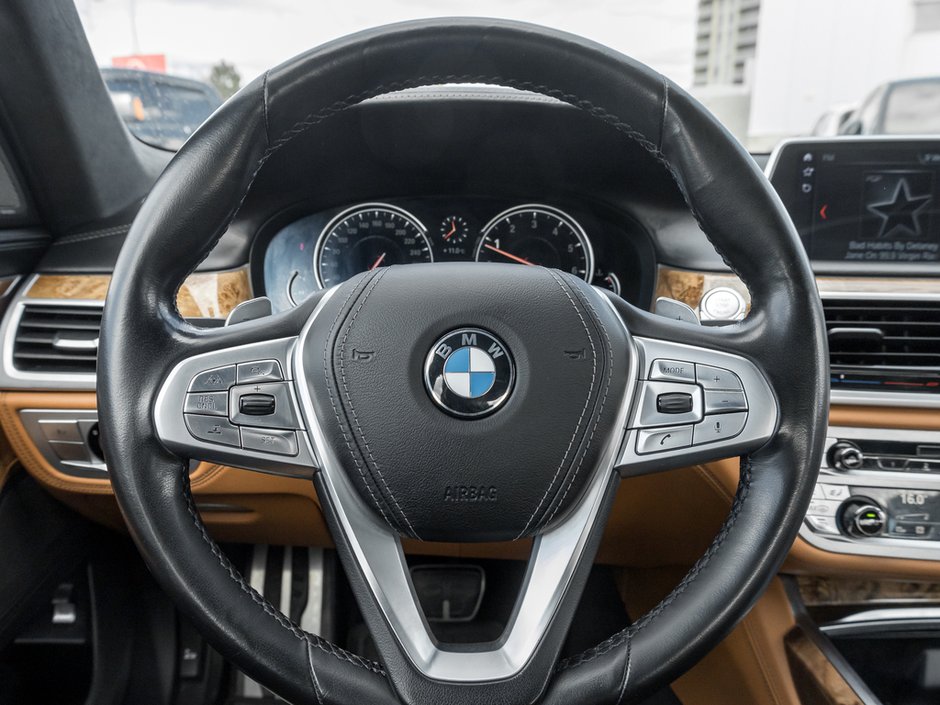 2019 BMW 7 Series 750i xDrive-12