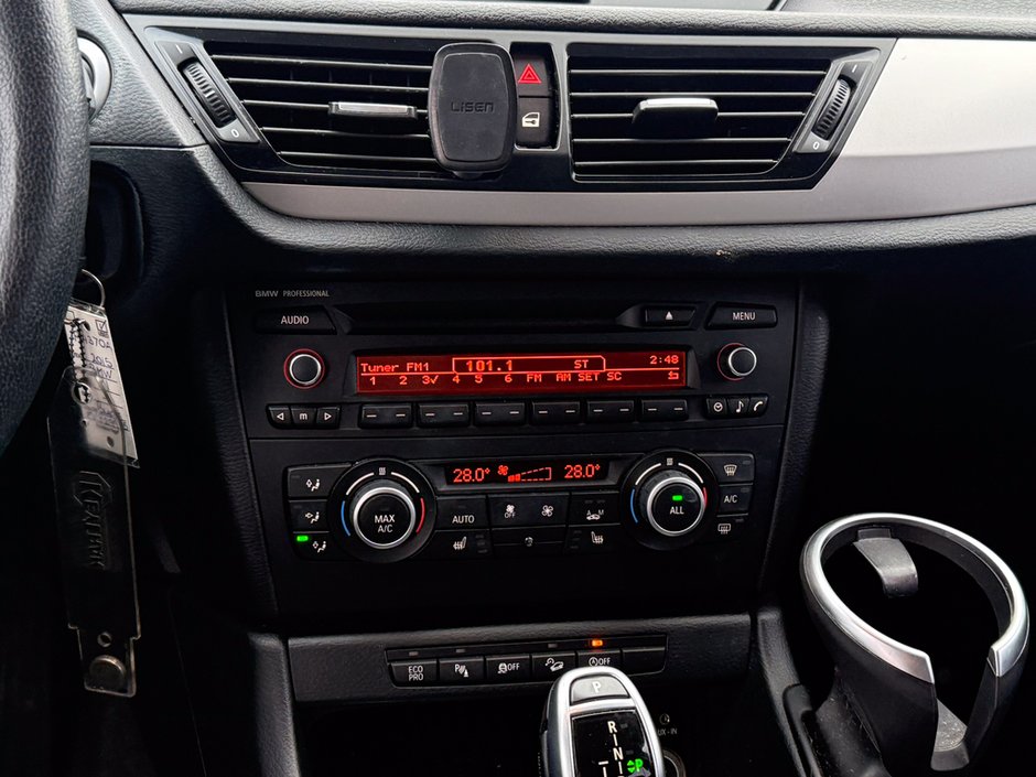 2015 BMW X1 xDrive28i-17