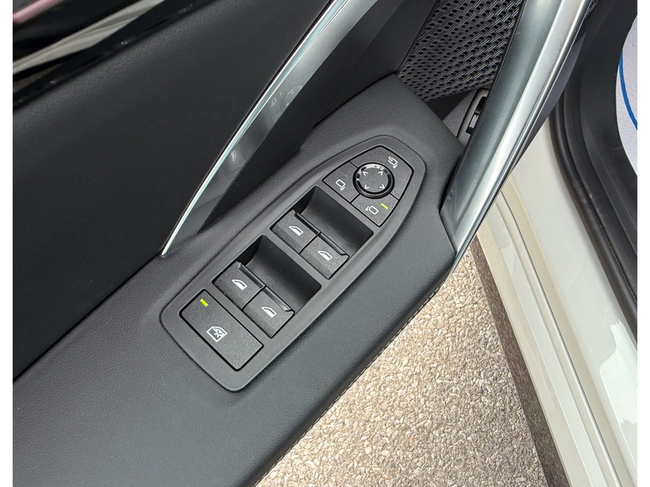2025 BMW X1 XDrive28i-22