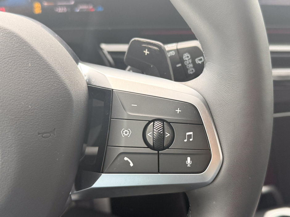 2025 BMW X1 XDrive28i-25