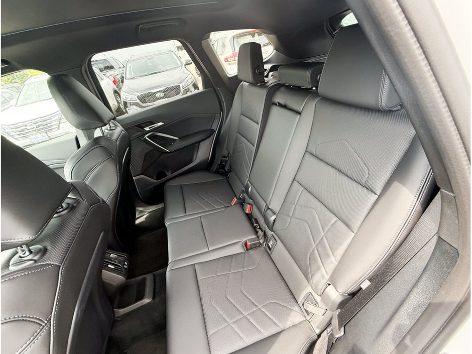 2025 BMW X1 XDrive28i-18