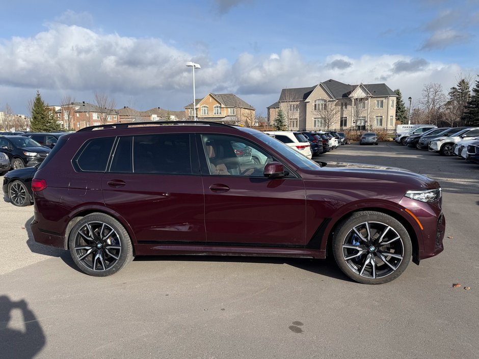 2022 BMW X7 xDrive40i-7