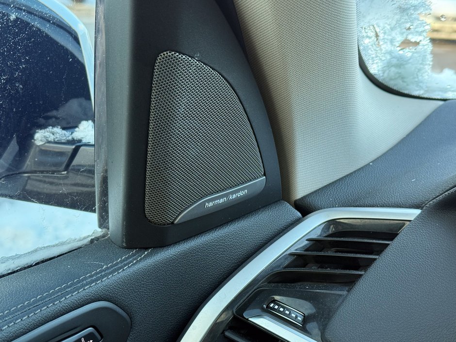 2022 BMW X7 xDrive40i-31