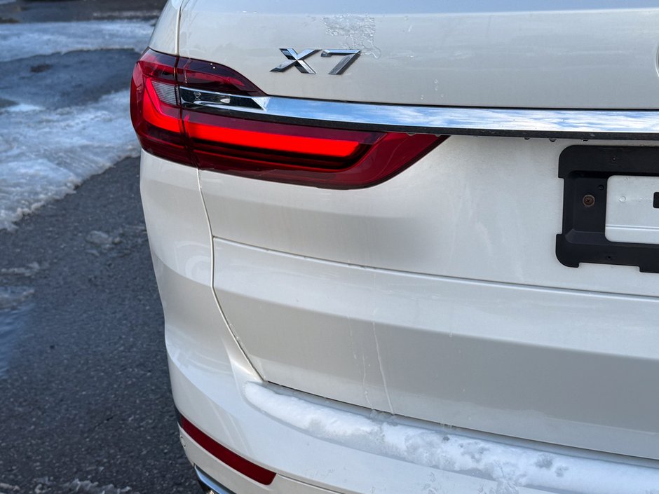 2022 BMW X7 xDrive40i-13