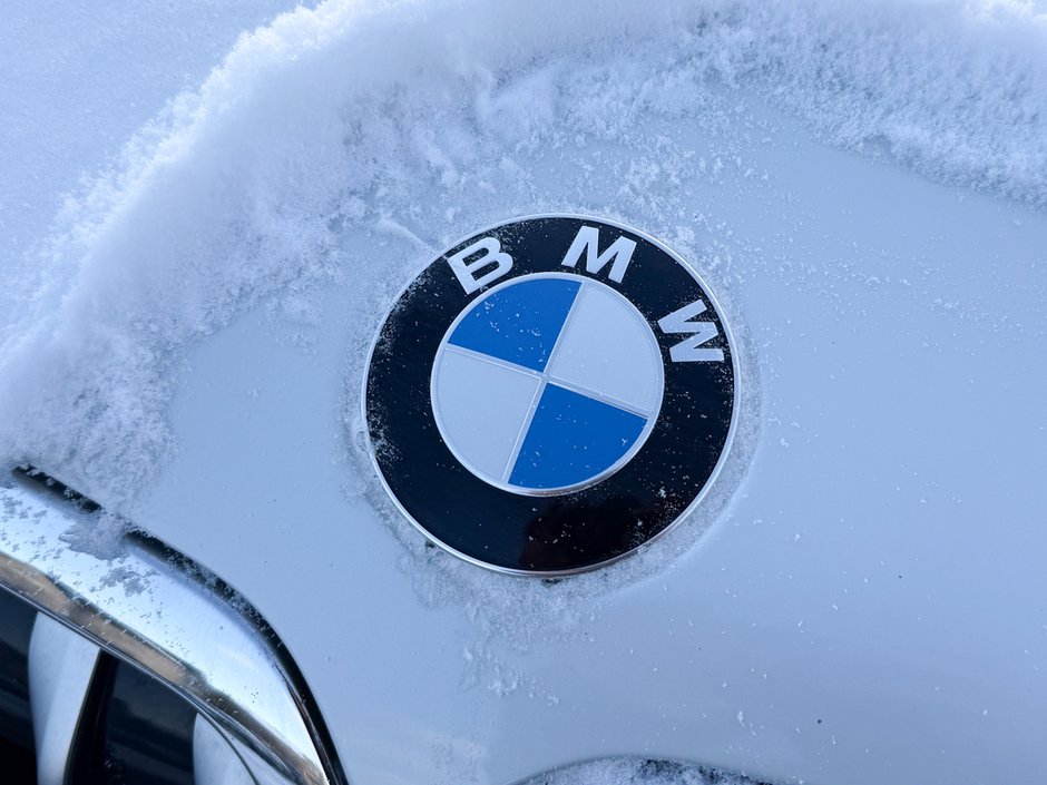 2022 BMW X7 xDrive40i-10