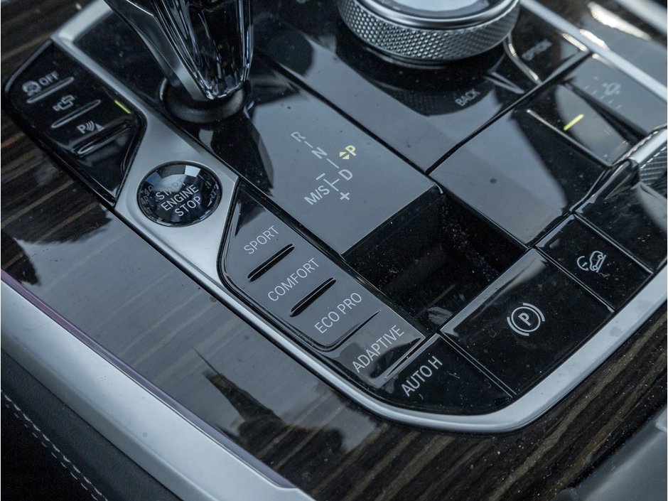 2022 BMW X7 xDrive40i-19