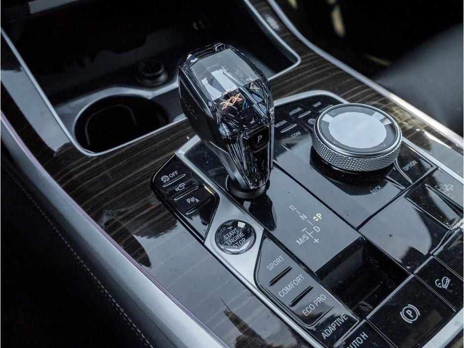 2022 BMW X7 xDrive40i-18