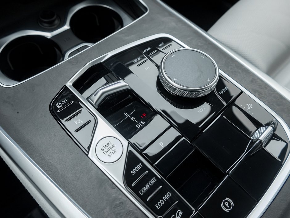 2023 BMW X7 xDrive40i-19