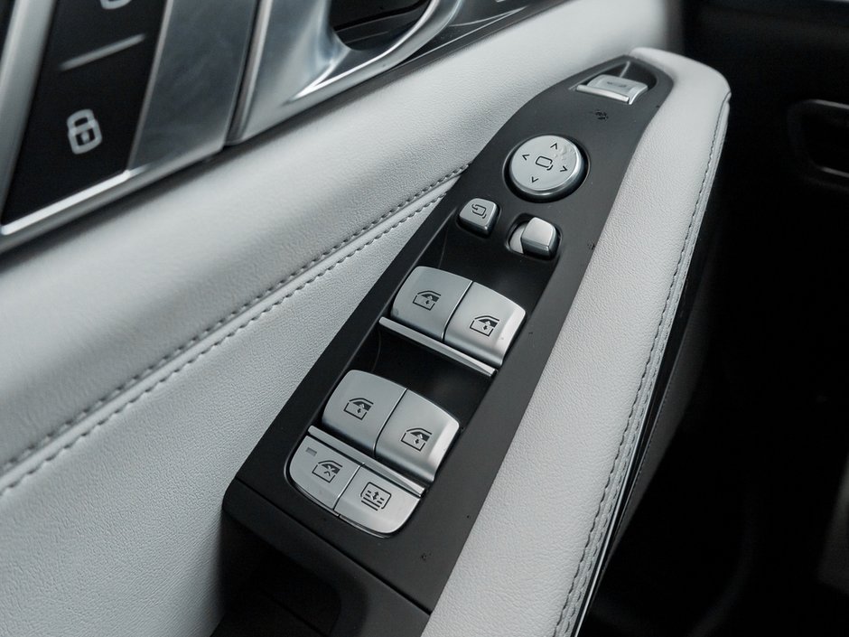 2023 BMW X7 xDrive40i-15
