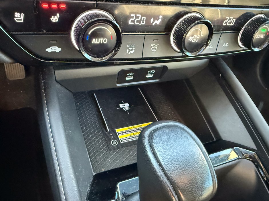 2024 Honda Accord Hybrid Touring-23